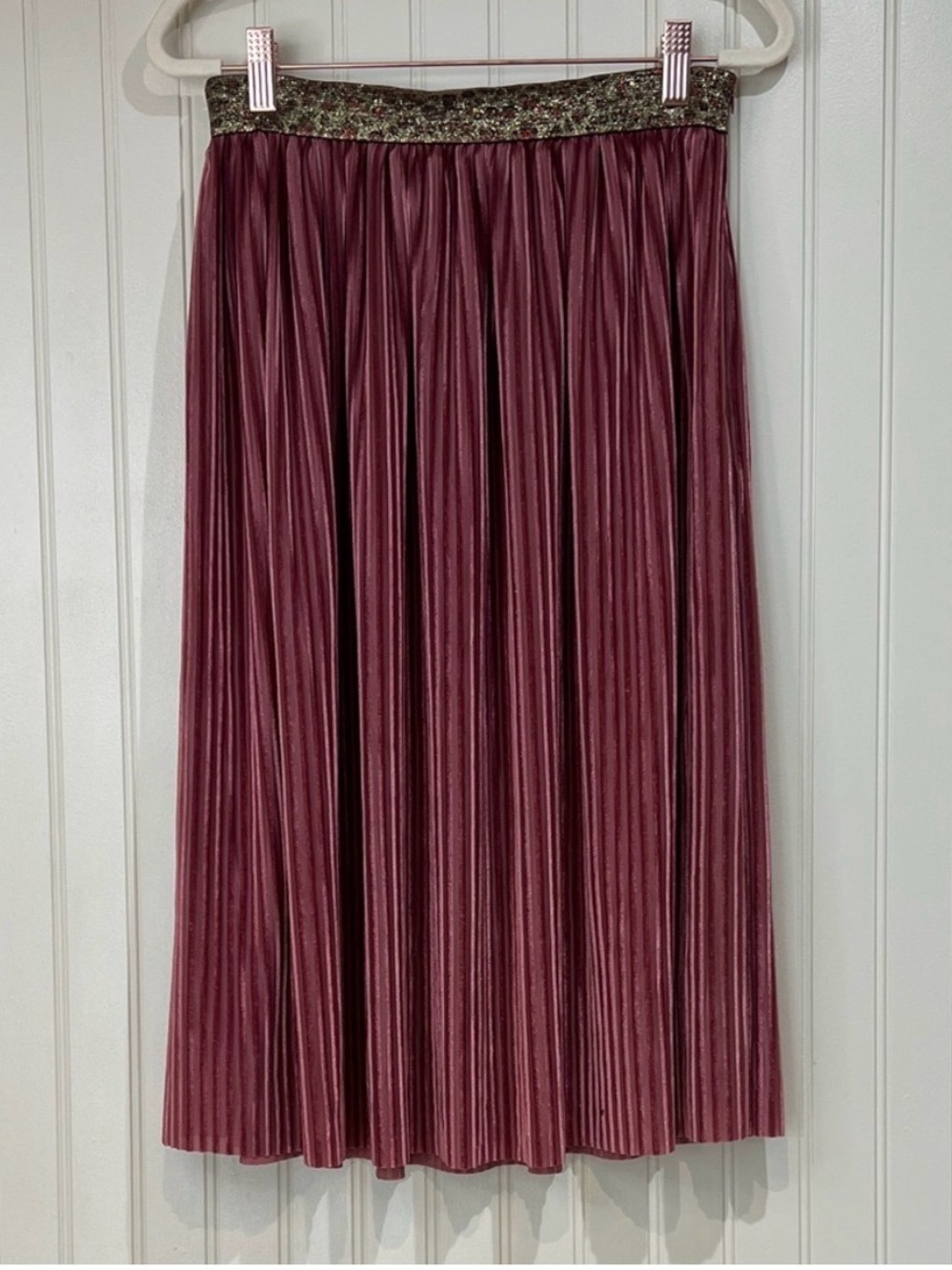 POL pink velvety pleated skirt NWOT